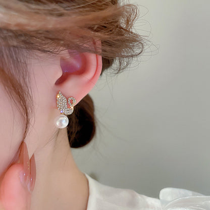 Swan Pearl Earrings - Golden