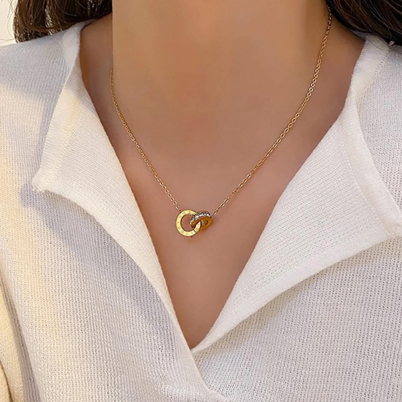 Roman Circle Stainless Steel Necklace – Elegant Jewellery, Stylish Accessory for Women