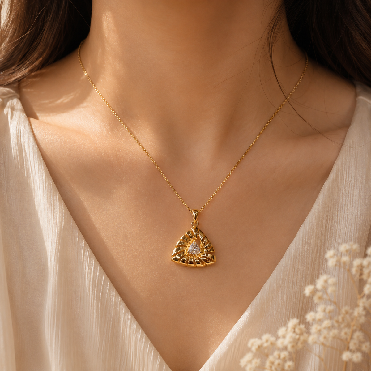 Golden Radiance Necklace | Elegant Gold-Tone Statement Pendant